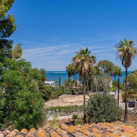 Semesterbostad In Denia: Beachfront With Bbq Denia