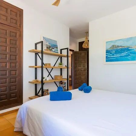 In Denia: Beachfront With Bbq Denia