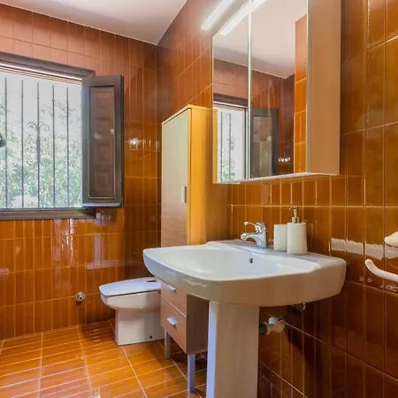 Semesterbostad In Denia: Beachfront With Bbq *