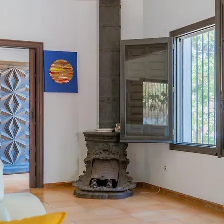 Semesterbostad In Denia: Beachfront With Bbq Denia