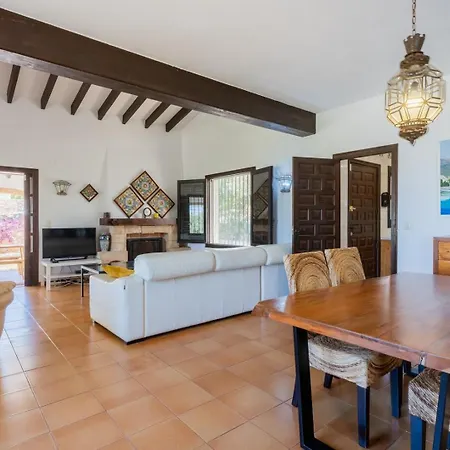 Semesterbostad In Denia: Beachfront With Bbq