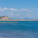 In Denia: Beachfront With Bbq
