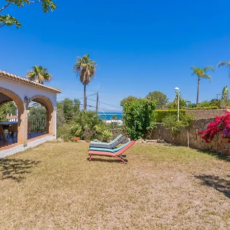 In Denia: Beachfront With Bbq Ferienhaus *