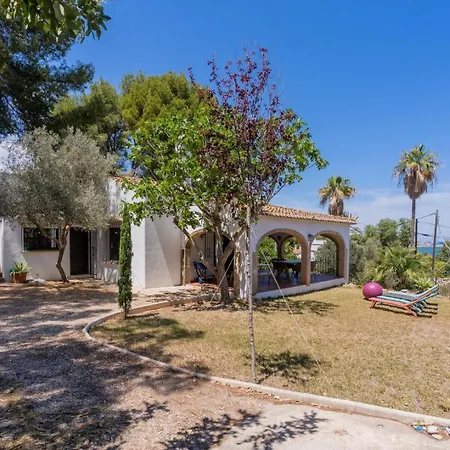 In Denia: Beachfront With Bbq Ferienhaus
