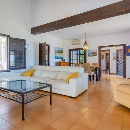 Semesterbostad In Denia: Beachfront With Bbq *