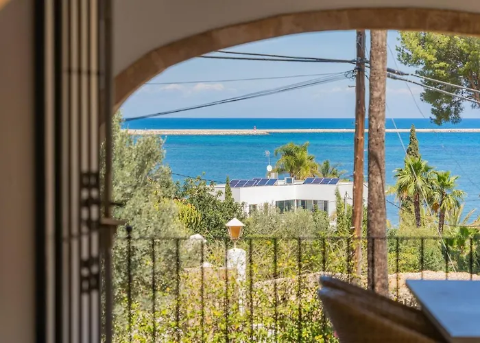 In Denia: Beachfront With Bbq Ferienhaus