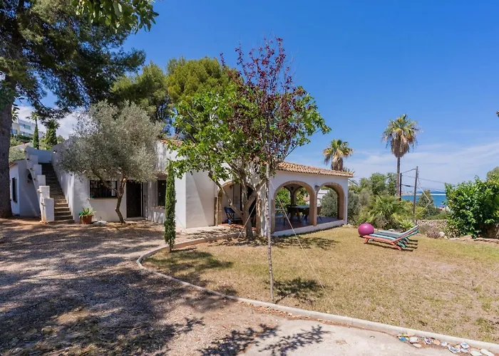 In Denia: Beachfront With Bbq Ferienhaus