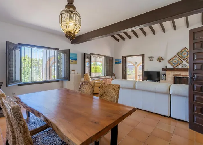 In Denia: Beachfront With Bbq Ferienhaus